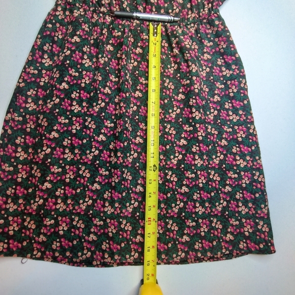 Vintage Betsey Johnson 40s Style Floral Silk Flutter Sleeve Dress Vintage Size 6 - Picture 11 of 12